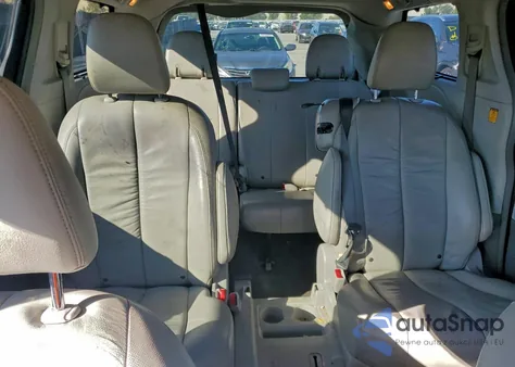 2012 Toyota Sienna Xle from USA, damaged, VIN 5TDYK3DC8CS213931